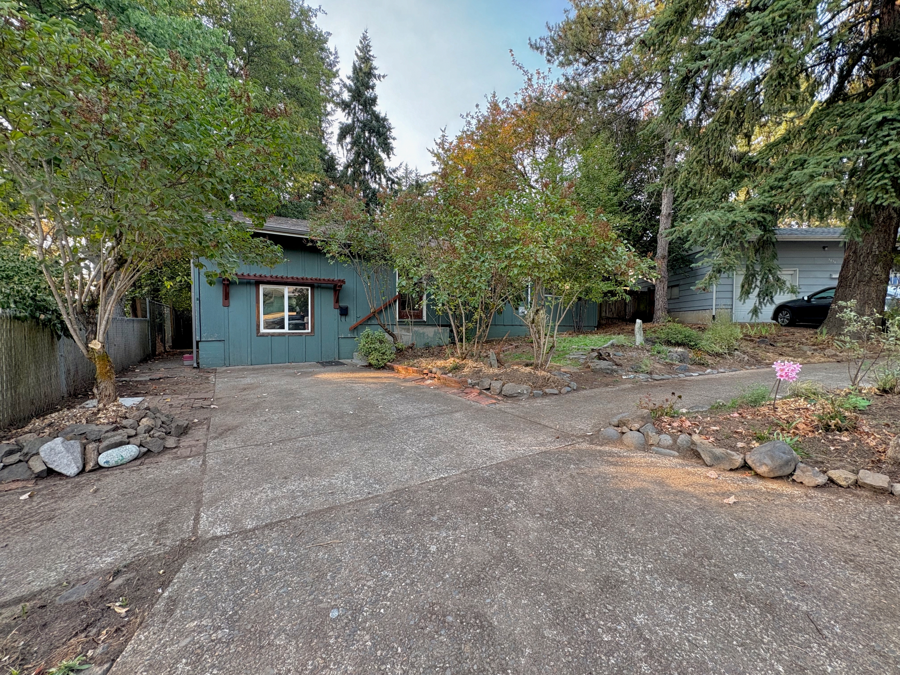 3060 Onyx Street